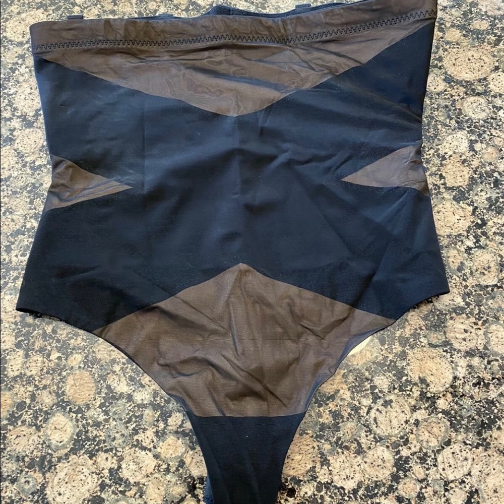 Honeylove NWOT shapewear thong